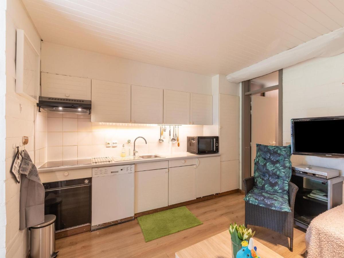 Snug Apartment In Houthalen Oost With Heated Pool Genk Buitenkant foto