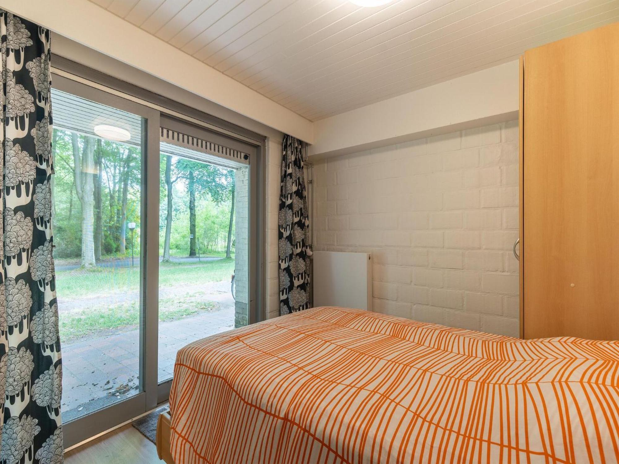Snug Apartment In Houthalen Oost With Heated Pool Genk Buitenkant foto